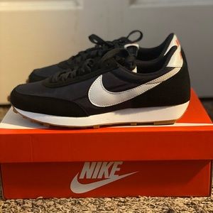 Women’s Nike Daybreak Size 7.5